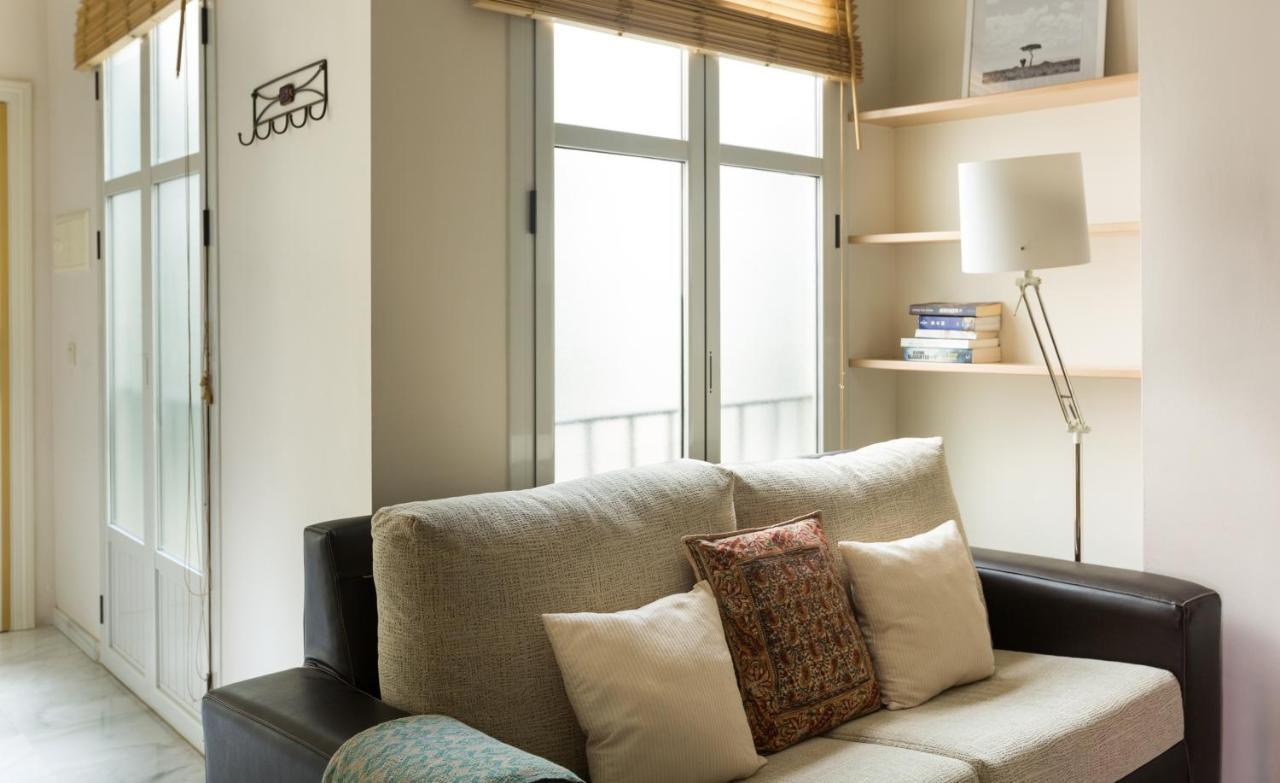 Apartamentos Altamira Sevilla Exteriör bild