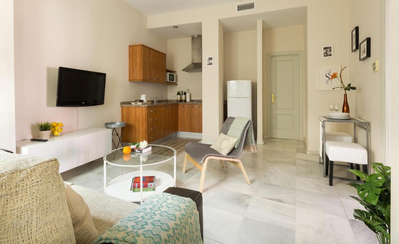 Apartamentos Altamira Sevilla Exteriör bild