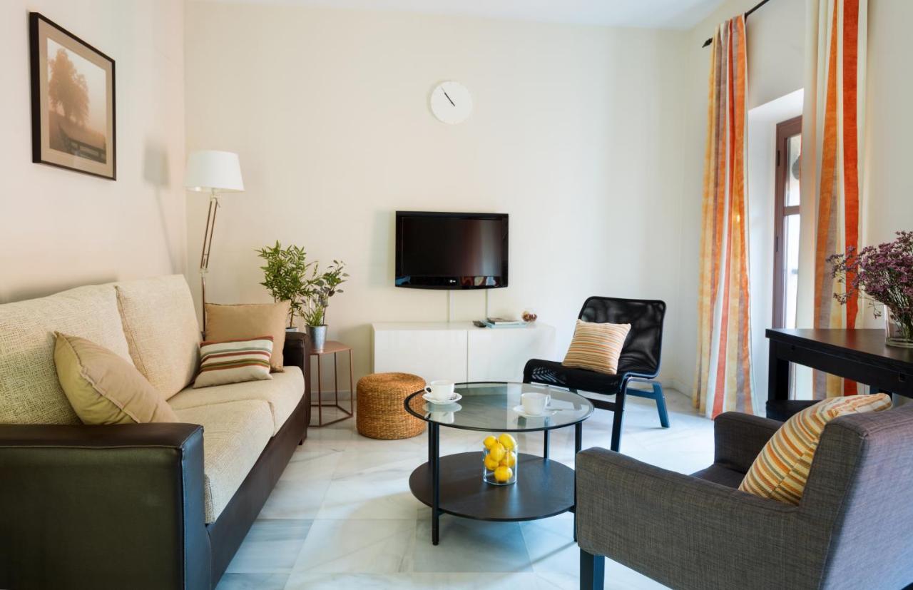 Apartamentos Altamira Sevilla Exteriör bild