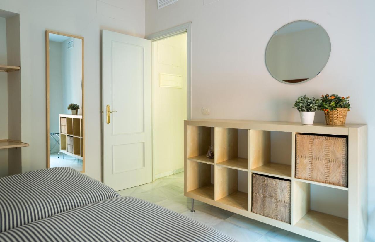 Apartamentos Altamira Sevilla Exteriör bild