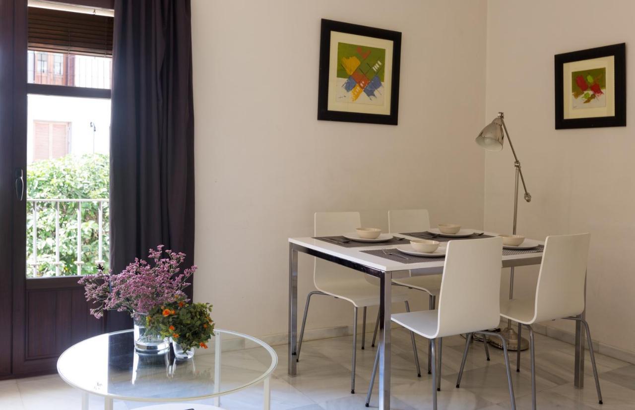 Apartamentos Altamira Sevilla Exteriör bild