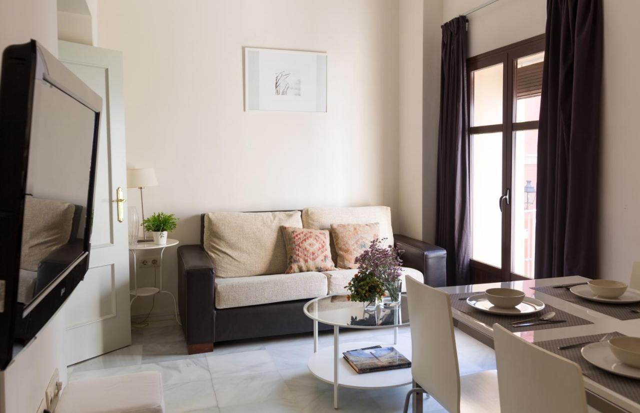 Apartamentos Altamira Sevilla Exteriör bild